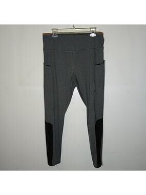 Yoga high rise leggings black cat. Size XL